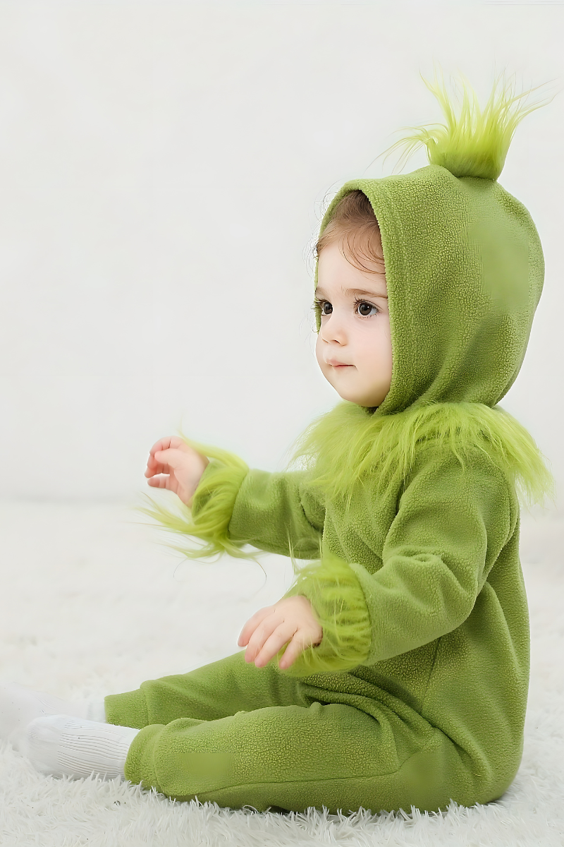 Zielony kombinezon-potwork dla dzieci – z puszystym kapturem i detalami
